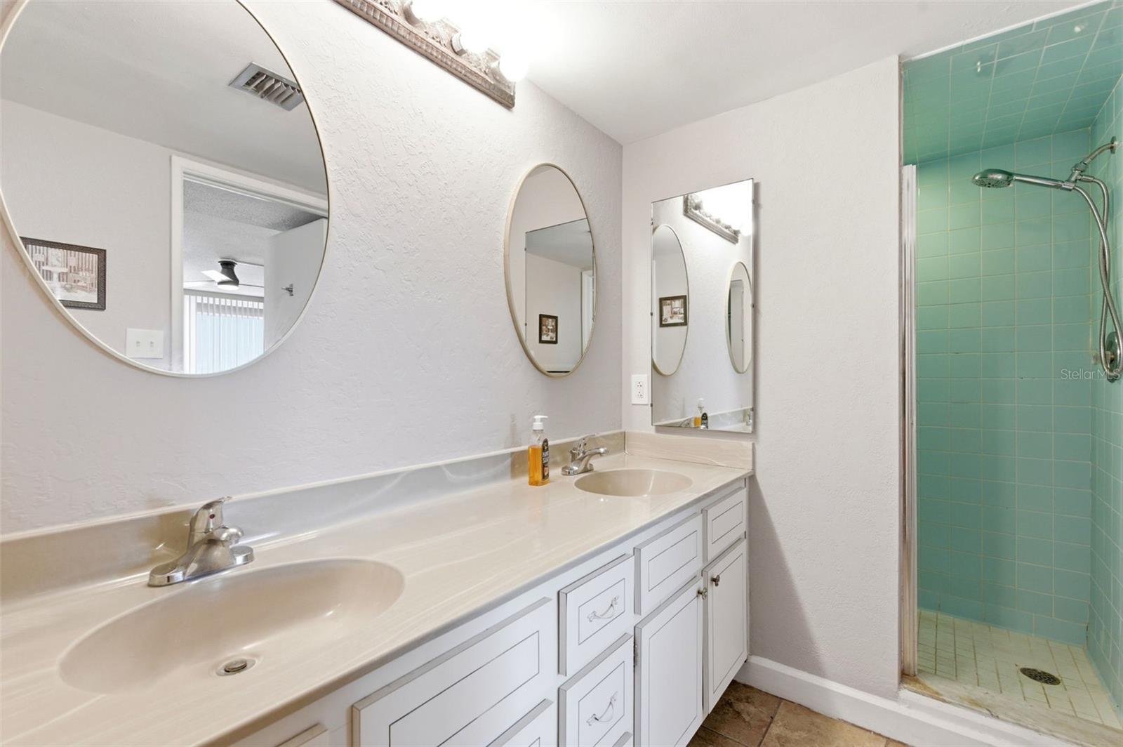 17408 Gulf Blvd #403 Property Photo 45