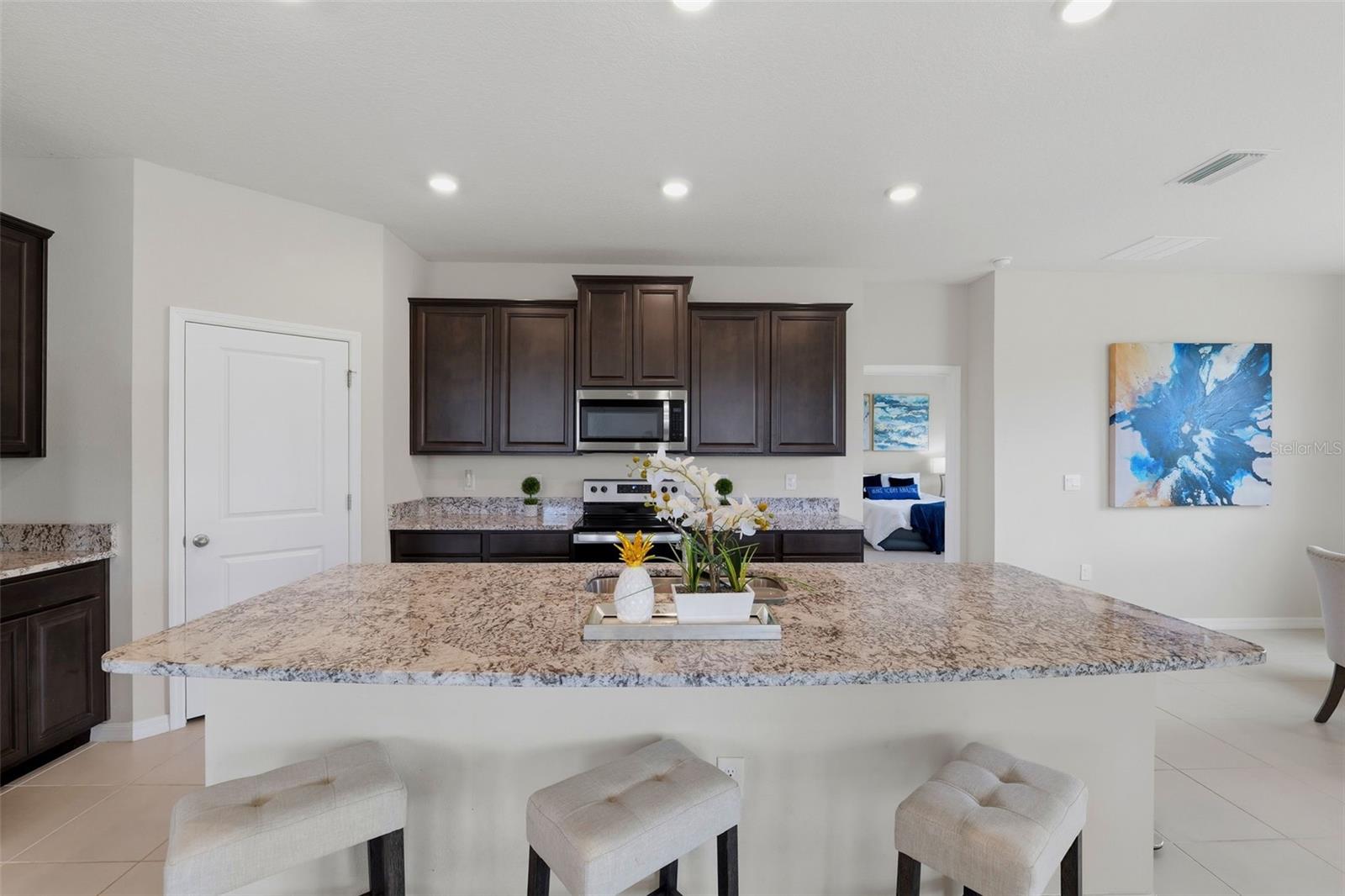 32337 Conchshell Sail St Property Photo 9