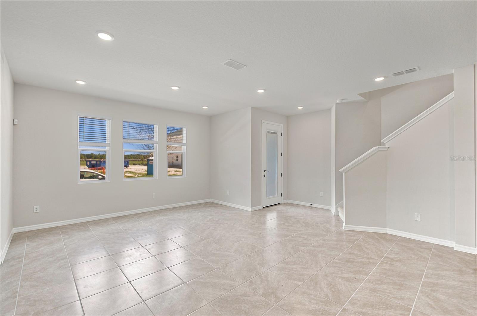 5596 Coopers Hawk Ct Property Photo 10