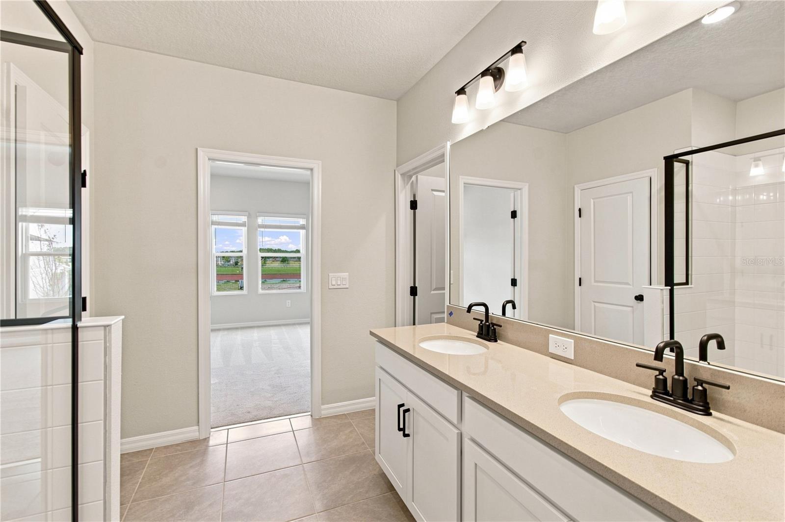 5596 Coopers Hawk Ct Property Photo 19