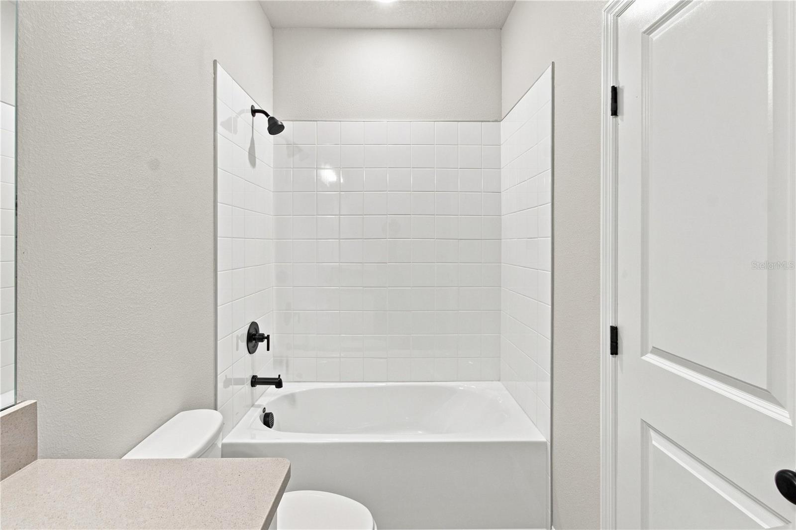 5596 Coopers Hawk Ct Property Photo 26