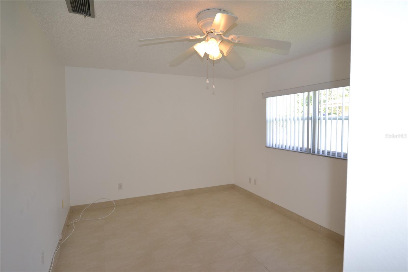 2357 White Oak Cir Property Photo 13