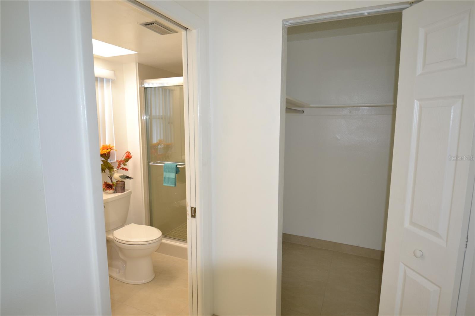 2357 White Oak Cir Property Photo 19