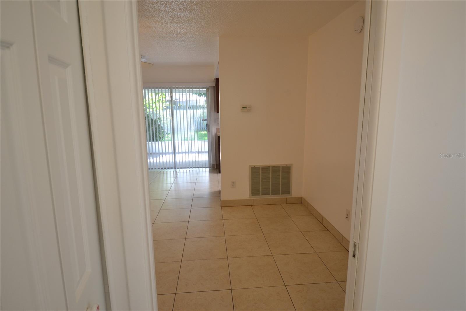 2357 White Oak Cir Property Photo 24