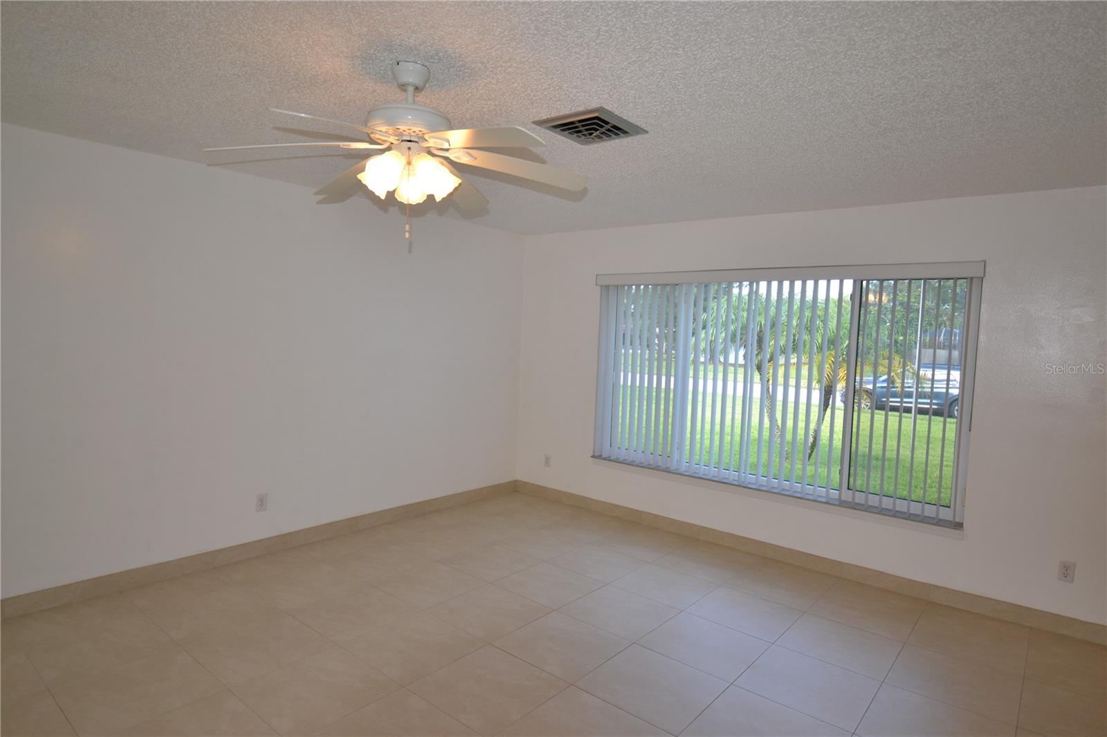 2357 White Oak Cir Property Photo 30