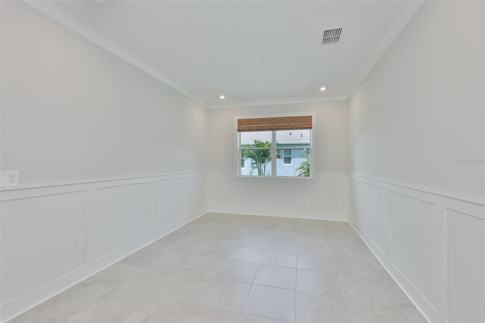 12342 54th St E Property Photo 17