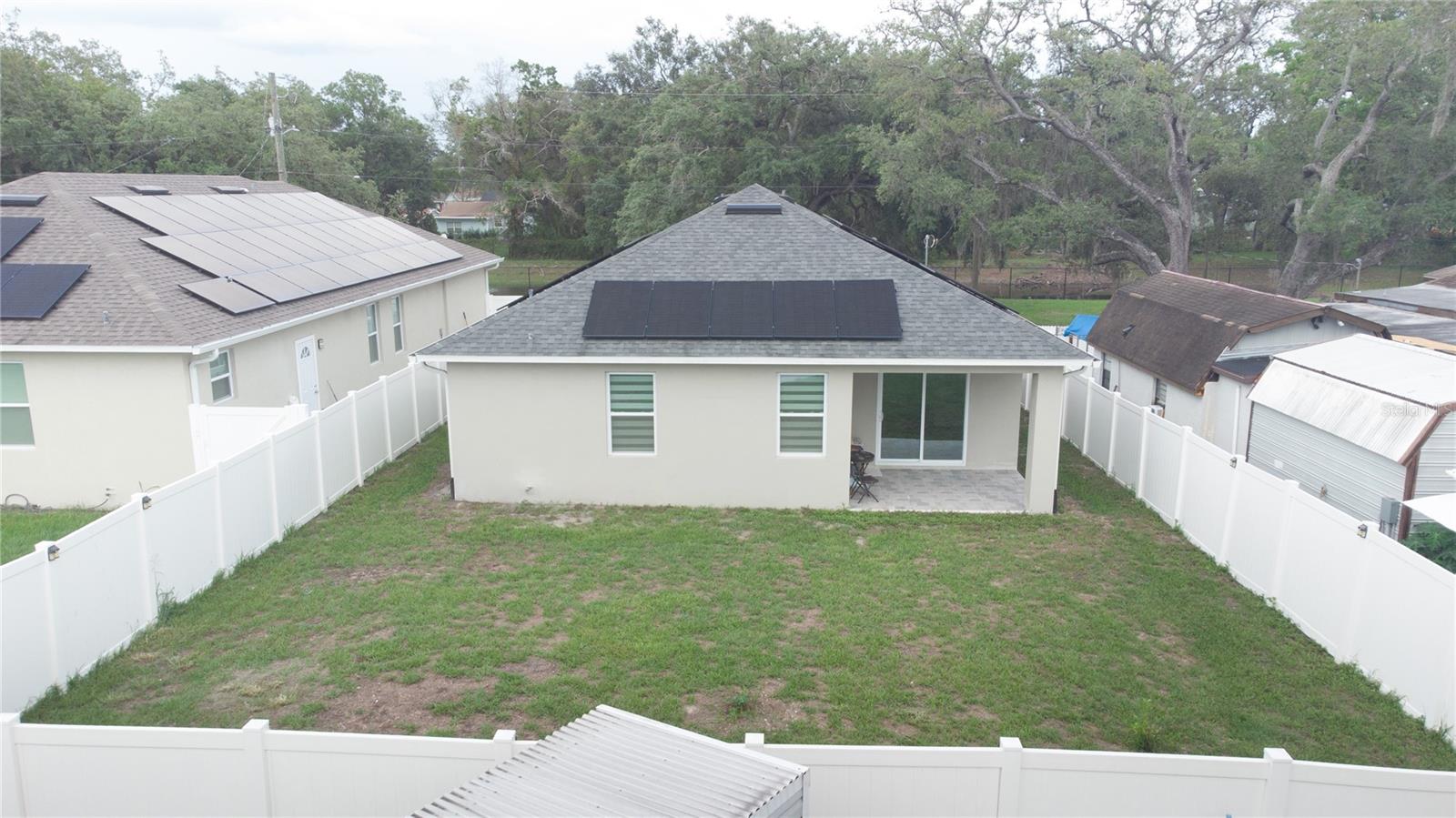 8920 N Newport Ave Property Photo 47