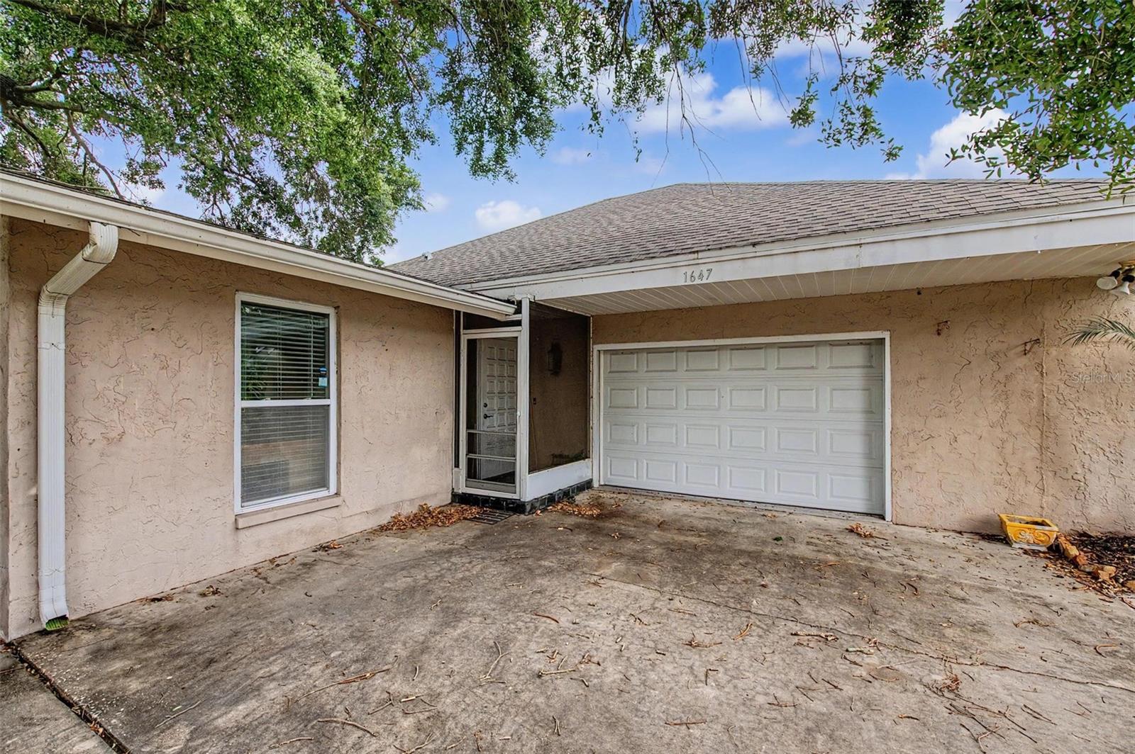 1647 Summerdale Dr S Property Photo 5
