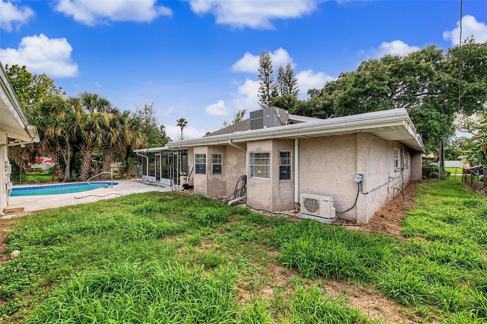 1647 Summerdale Dr S Property Photo 45