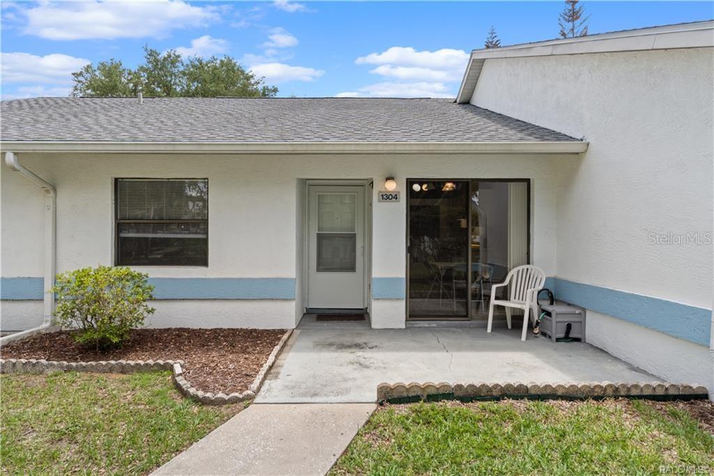 1304 SIESTA TER #1304 Property Photo 1