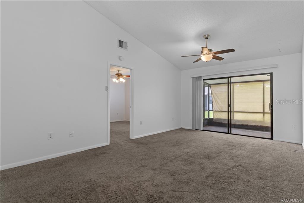 1304 Siesta Ter #1304 Property Photo 6