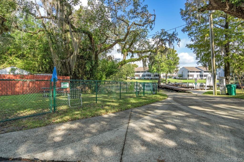 1304 Siesta Ter #1304 Property Photo 37