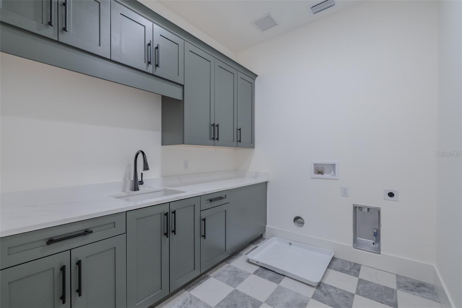 4608 W El Prado Blvd Property Photo 41