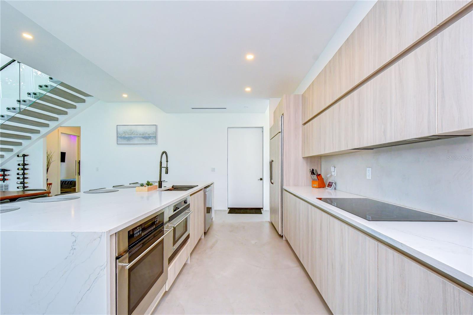 6805 New York Dr Property Photo 16