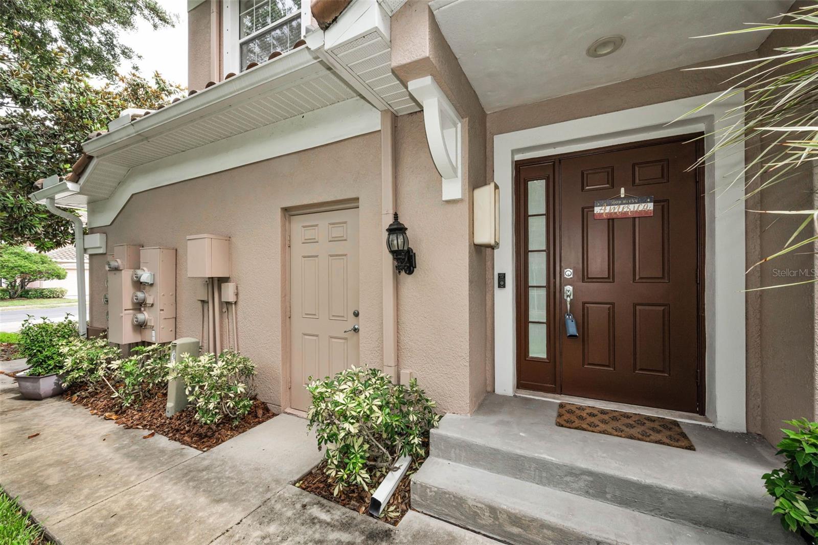 889 Lantern Way Property Photo 7