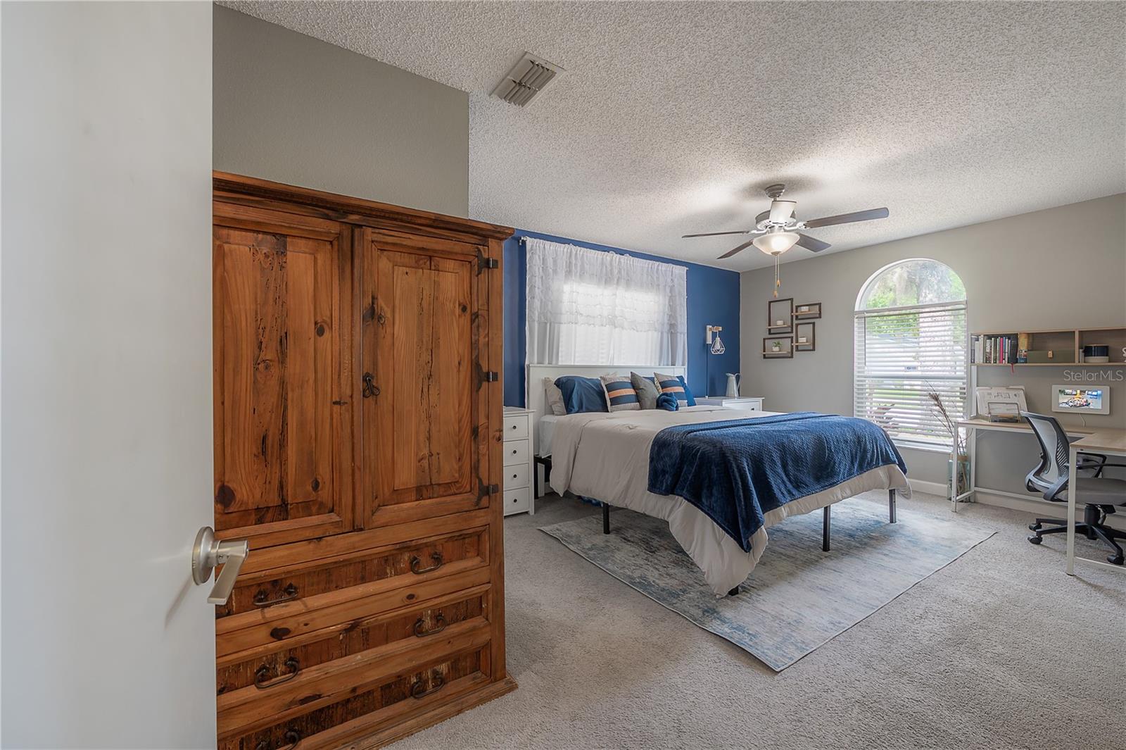 13210 Whaler Dr Property Photo 2