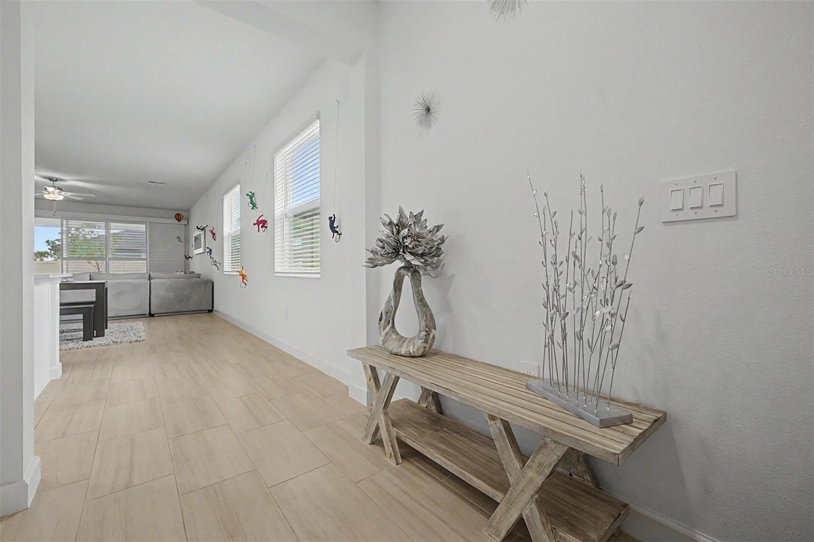 10733 Tupper Cay Dr Property Photo 2