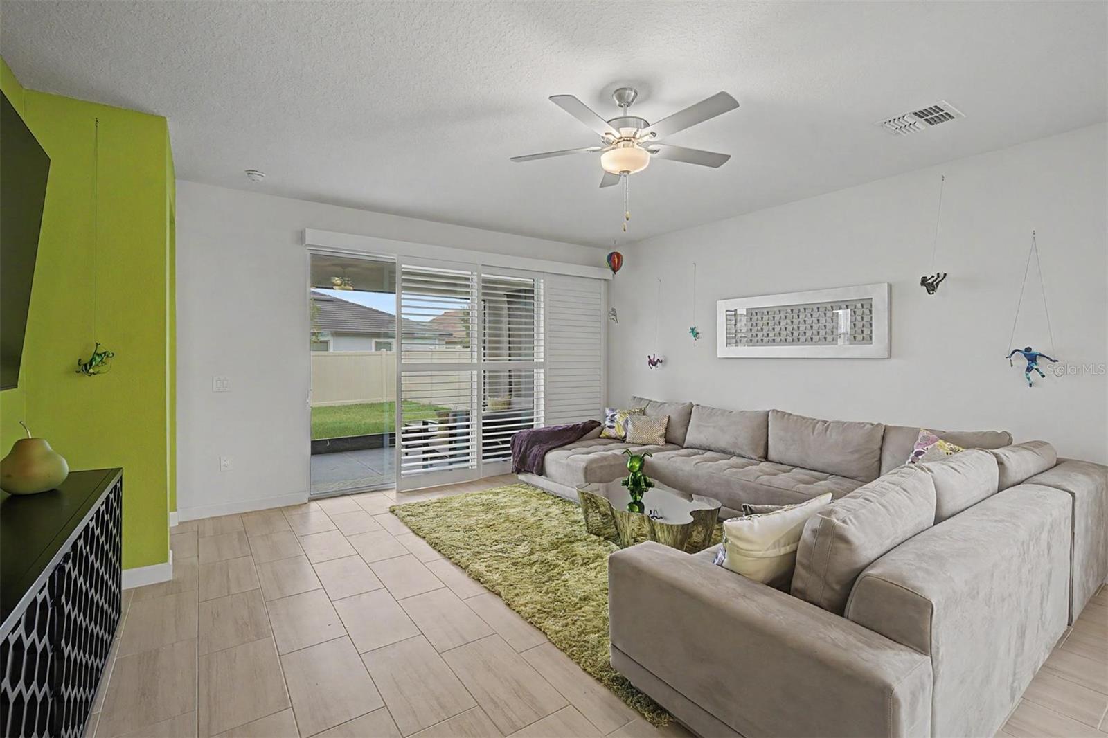 10733 Tupper Cay Dr Property Photo 12