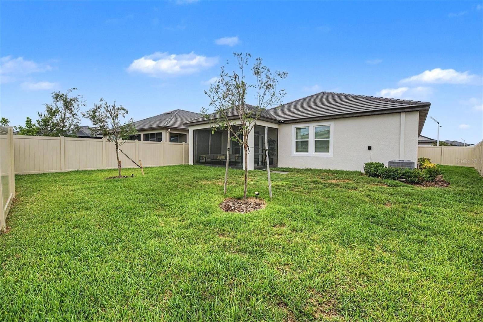 10733 Tupper Cay Dr Property Photo 27