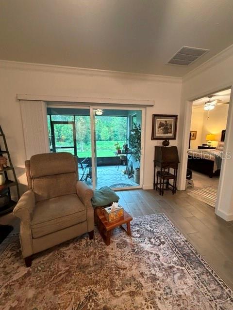 16919 Forge Surf St Property Photo 7