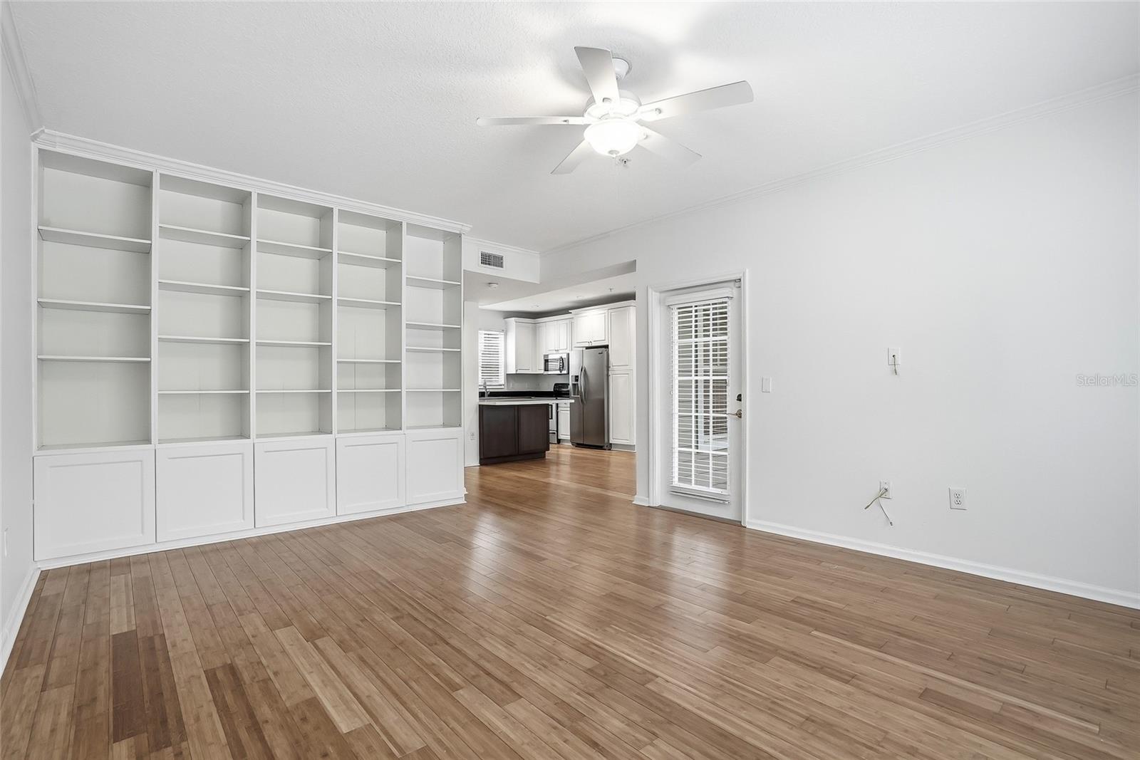 809 S Oregon Ave #b Property Photo 3