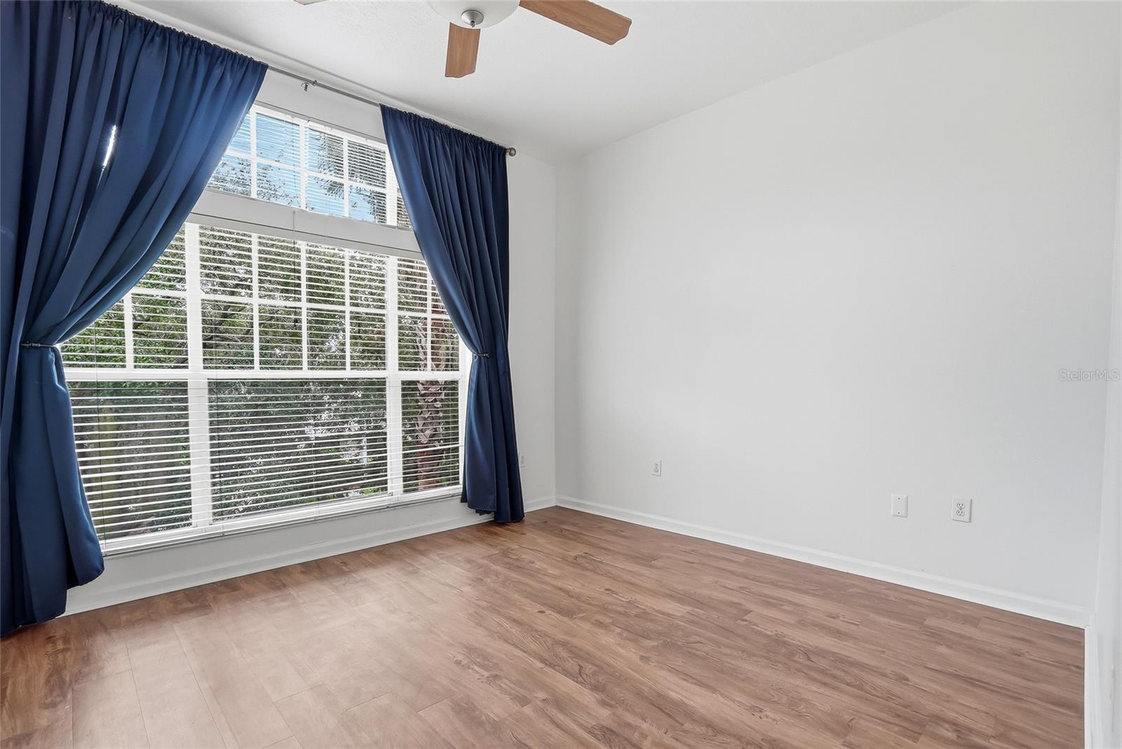 809 S Oregon Ave #b Property Photo 8