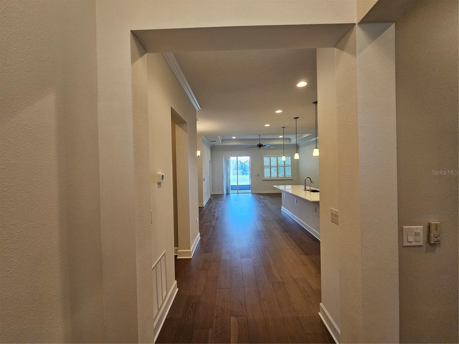 11112 Swansea St Property Photo 5