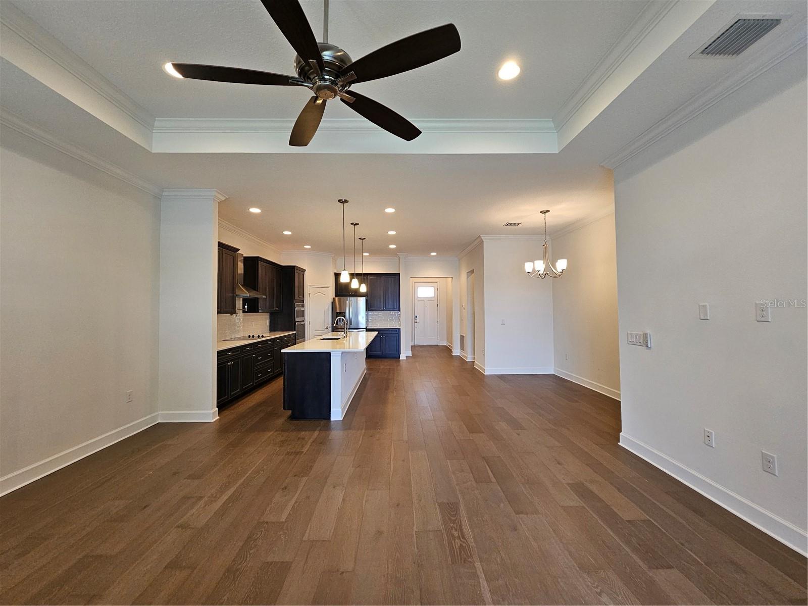 11112 Swansea St Property Photo 13