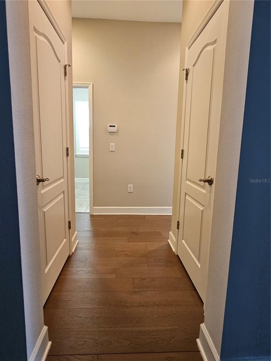 11112 Swansea St Property Photo 21