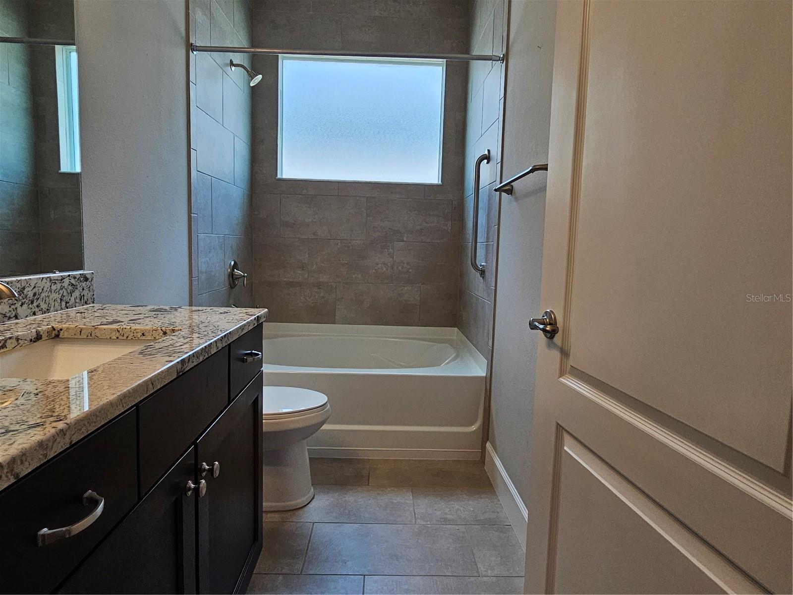 11112 Swansea St Property Photo 27