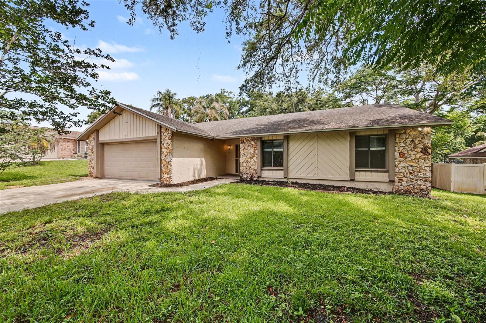 612 Heather Brite Cir Property Photo 2