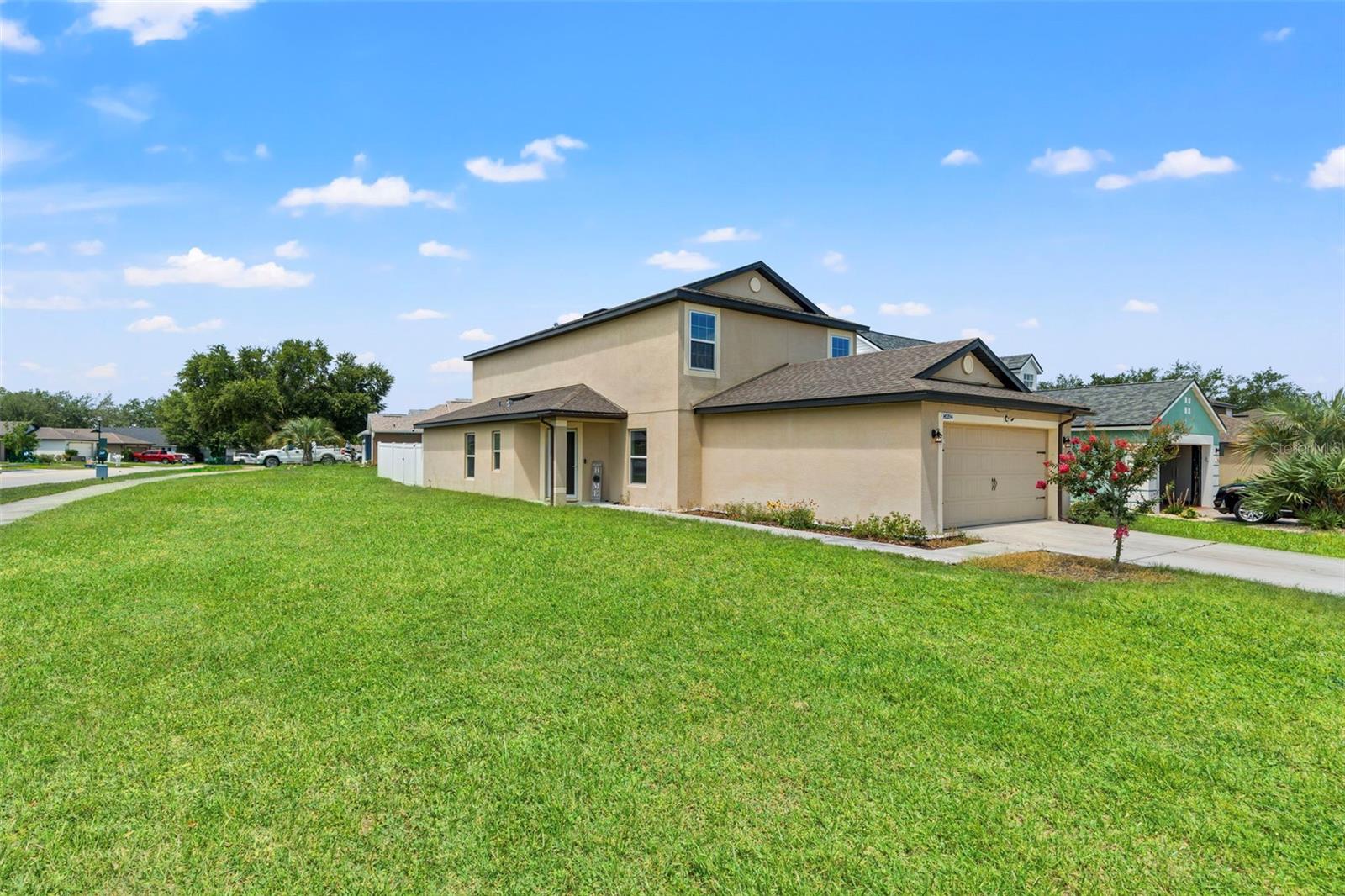 14284 Lemon Yellow Tree Ln Property Photo 1