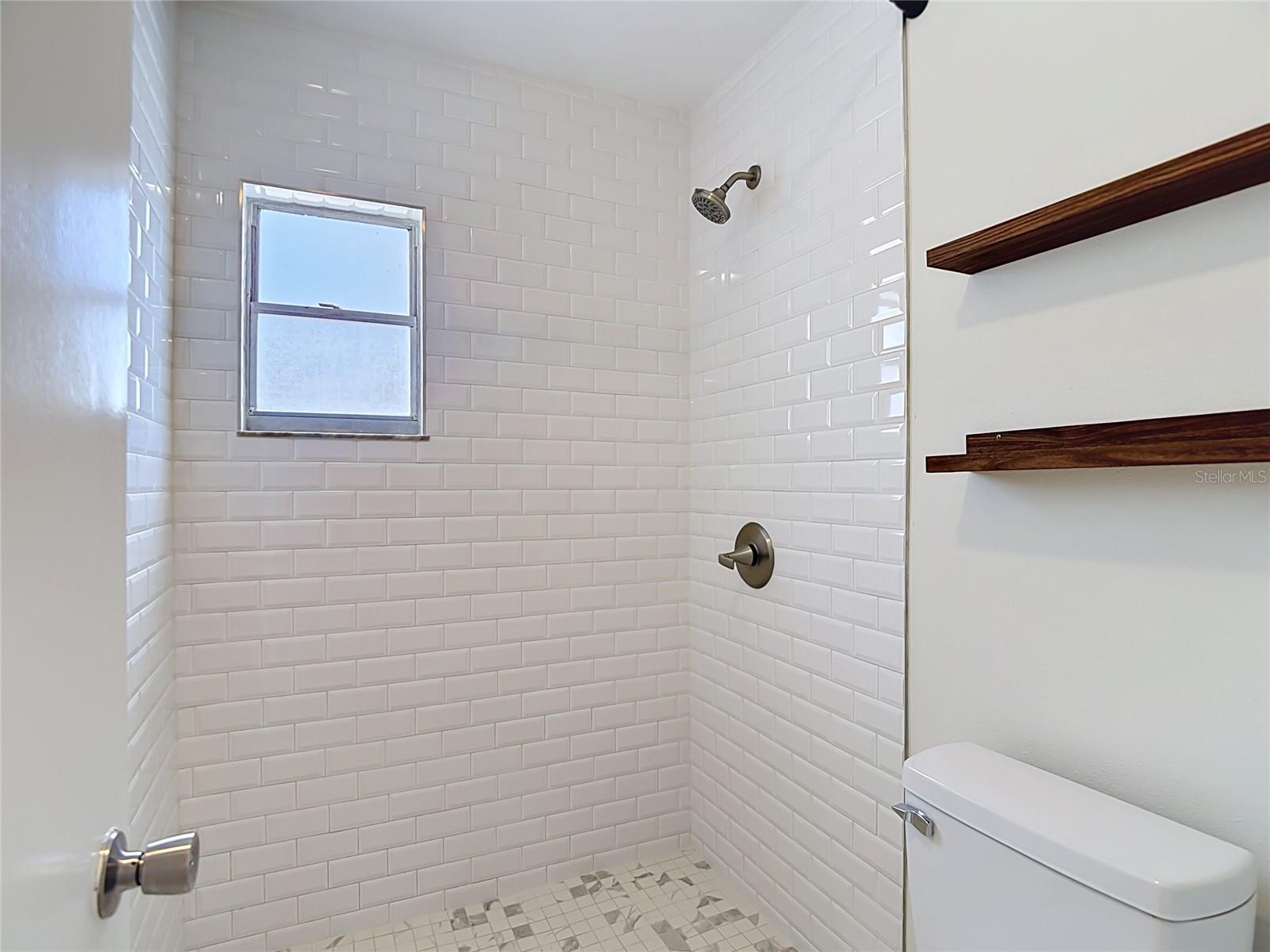 4321 Foxglen Ln Property Photo 39