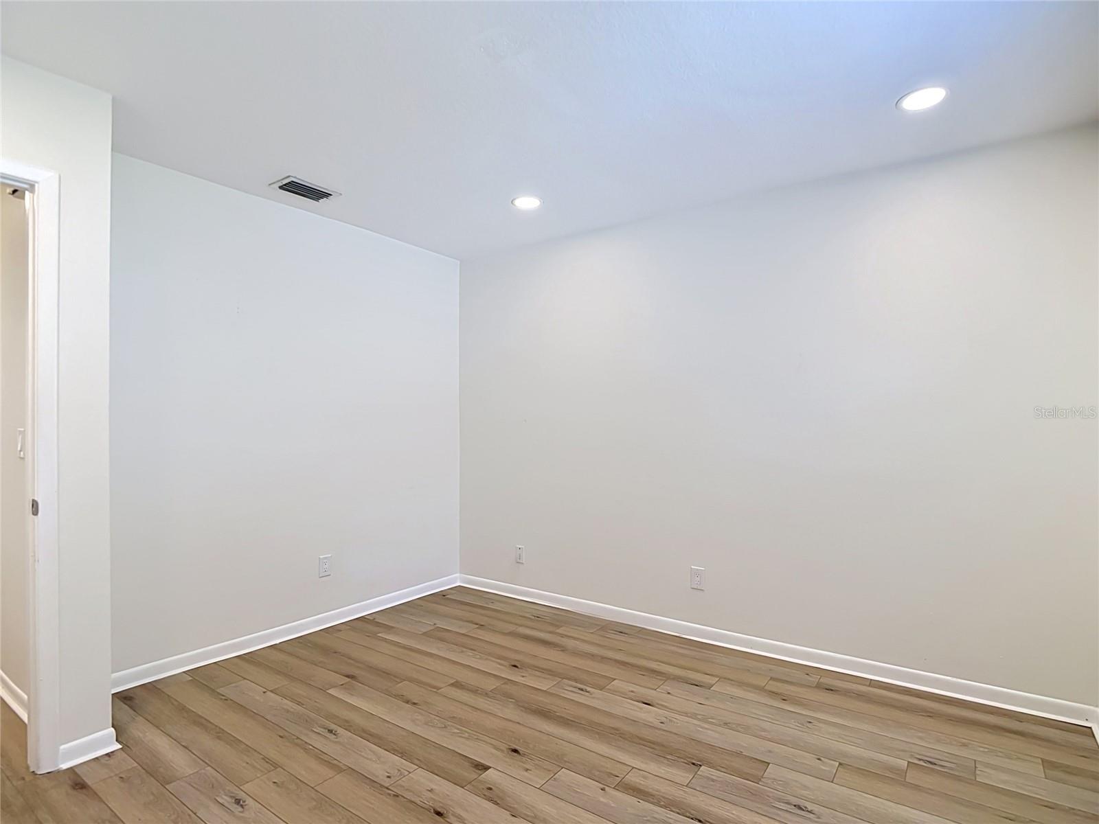 4321 Foxglen Ln Property Photo 42
