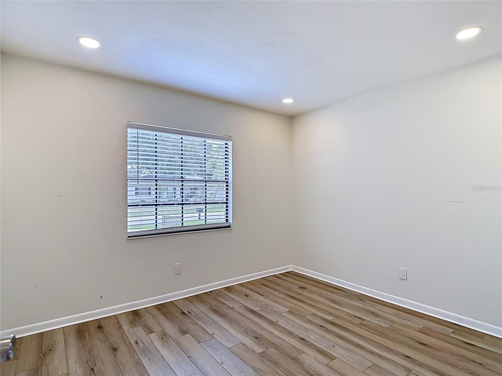 4321 Foxglen Ln Property Photo 46