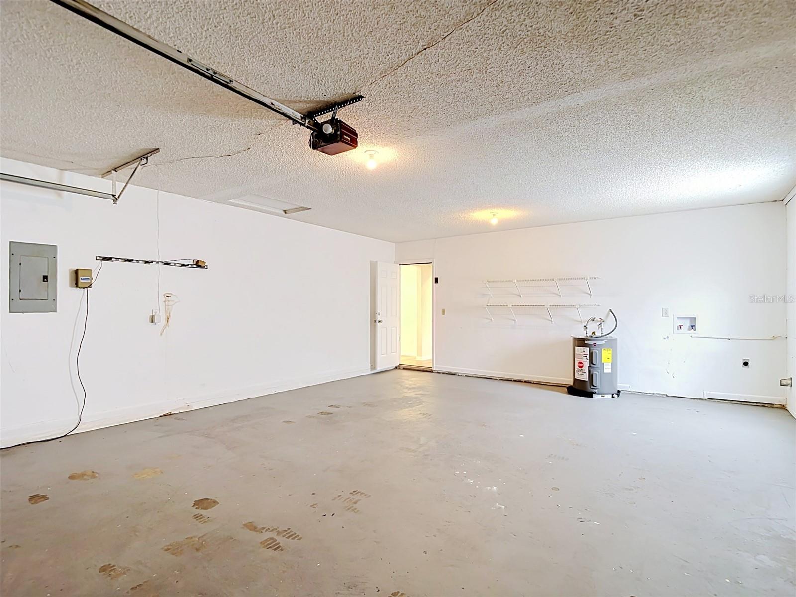 4321 Foxglen Ln Property Photo 55