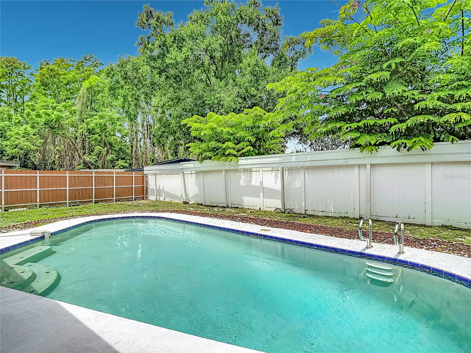 4321 Foxglen Ln Property Photo 60
