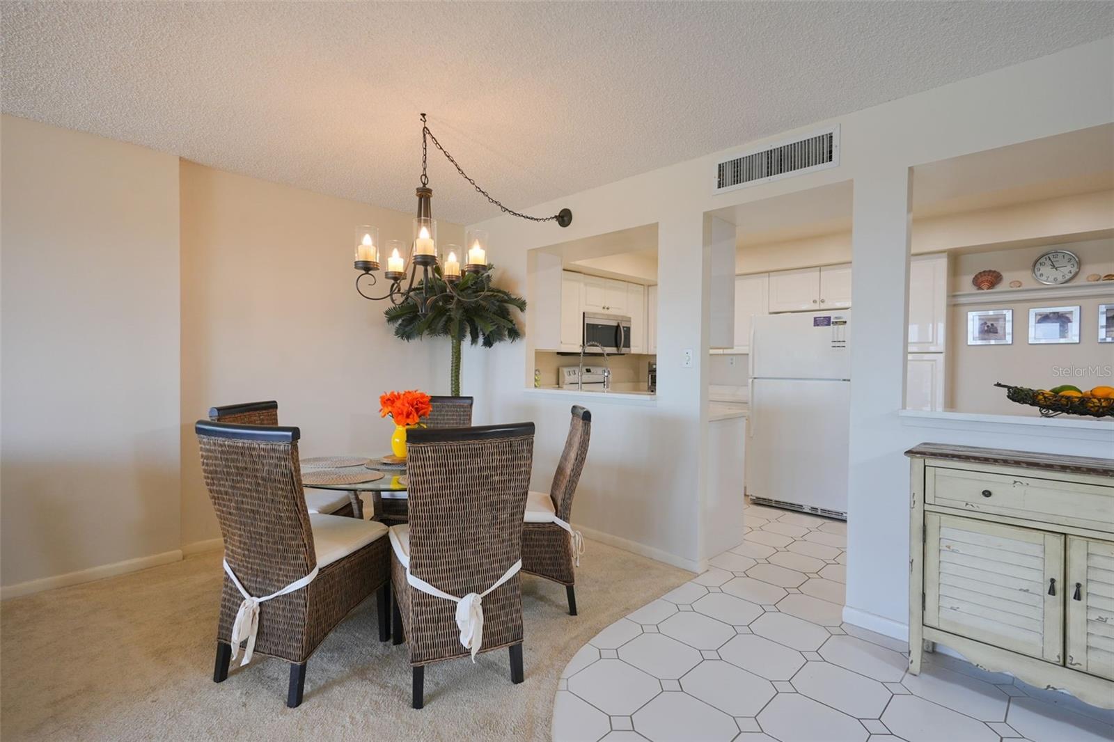 400 Island Way #1004 Property Photo 7