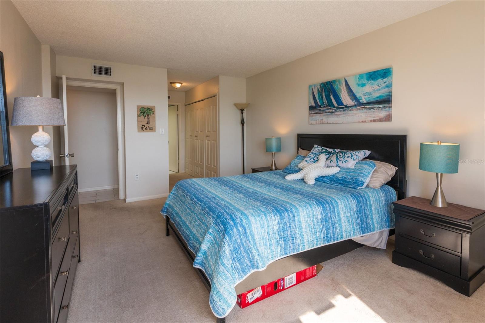 400 Island Way #1004 Property Photo 42