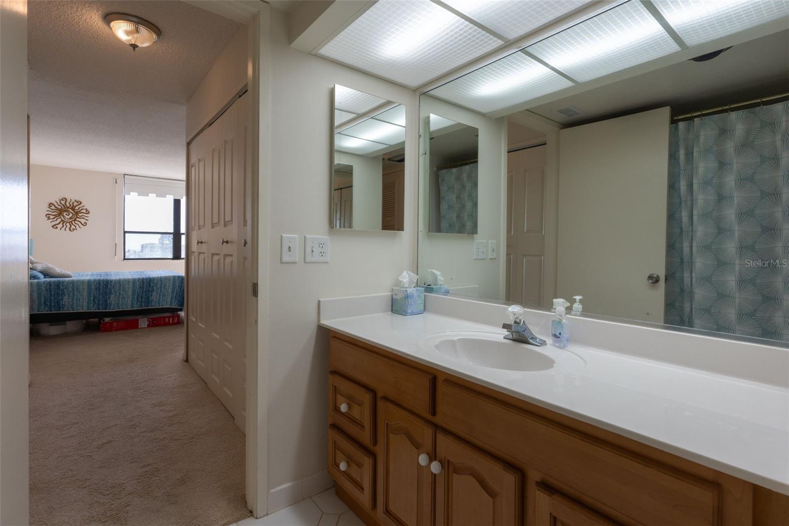 400 Island Way #1004 Property Photo 44