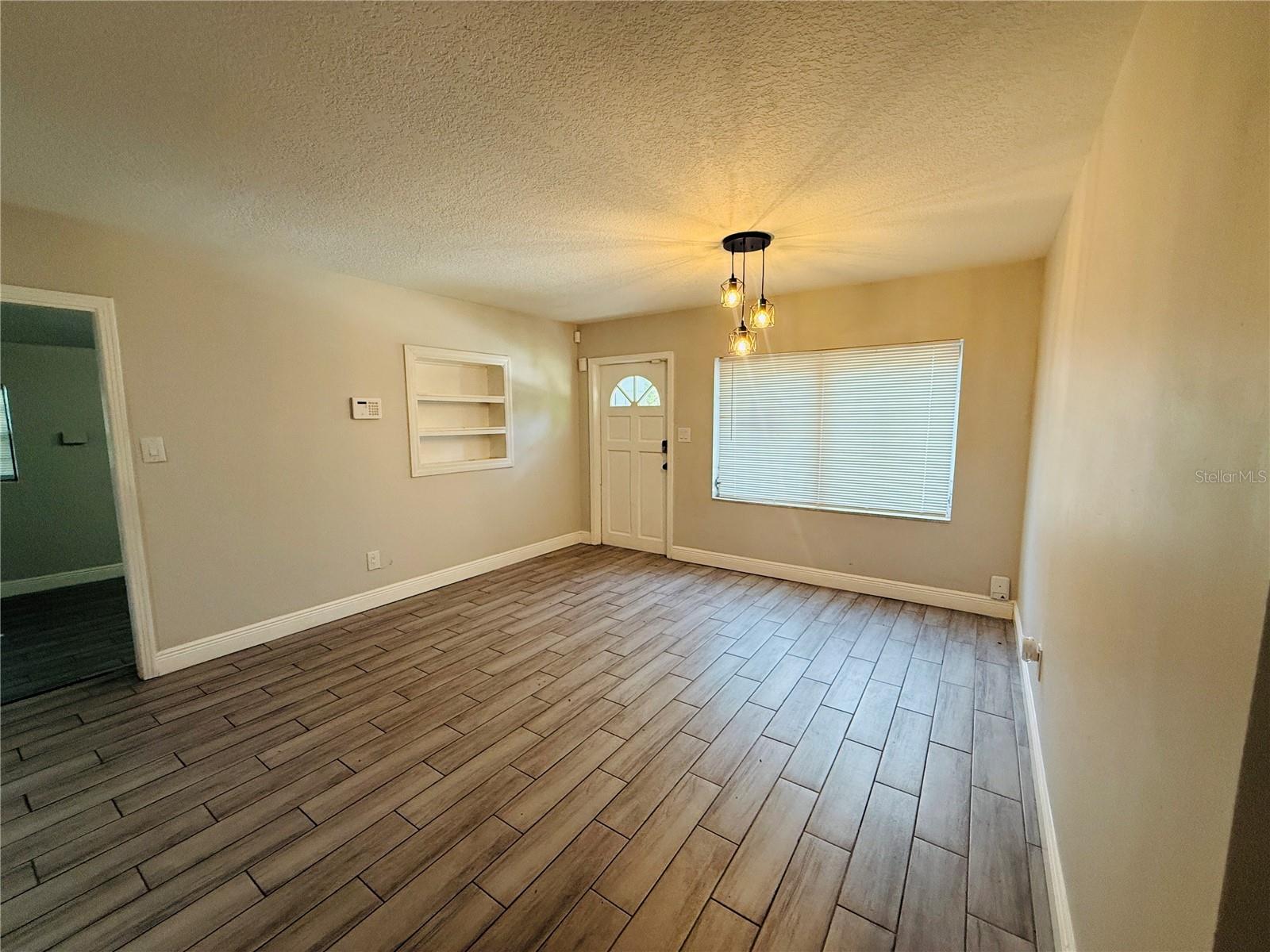 4203 E Yukon St Property Photo 2