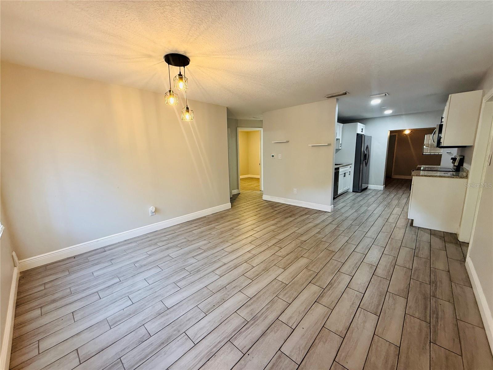 4203 E Yukon St Property Photo 3