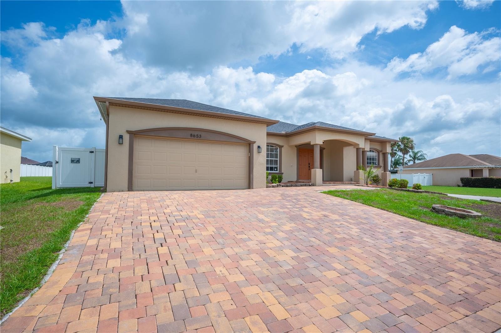8653 PEBBLEBROOKE WAY Property Photo 1
