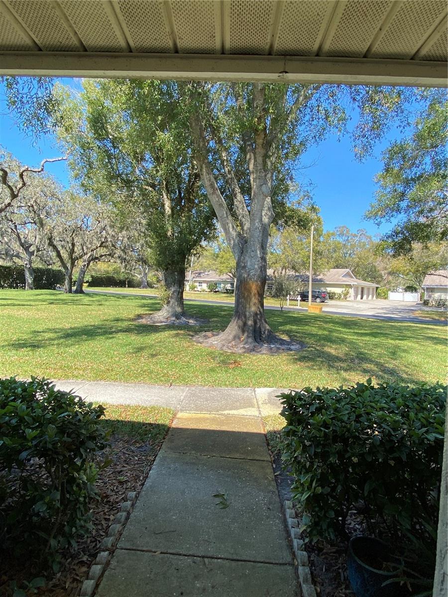 1059 Dunrobin Dr #b Property Photo 3