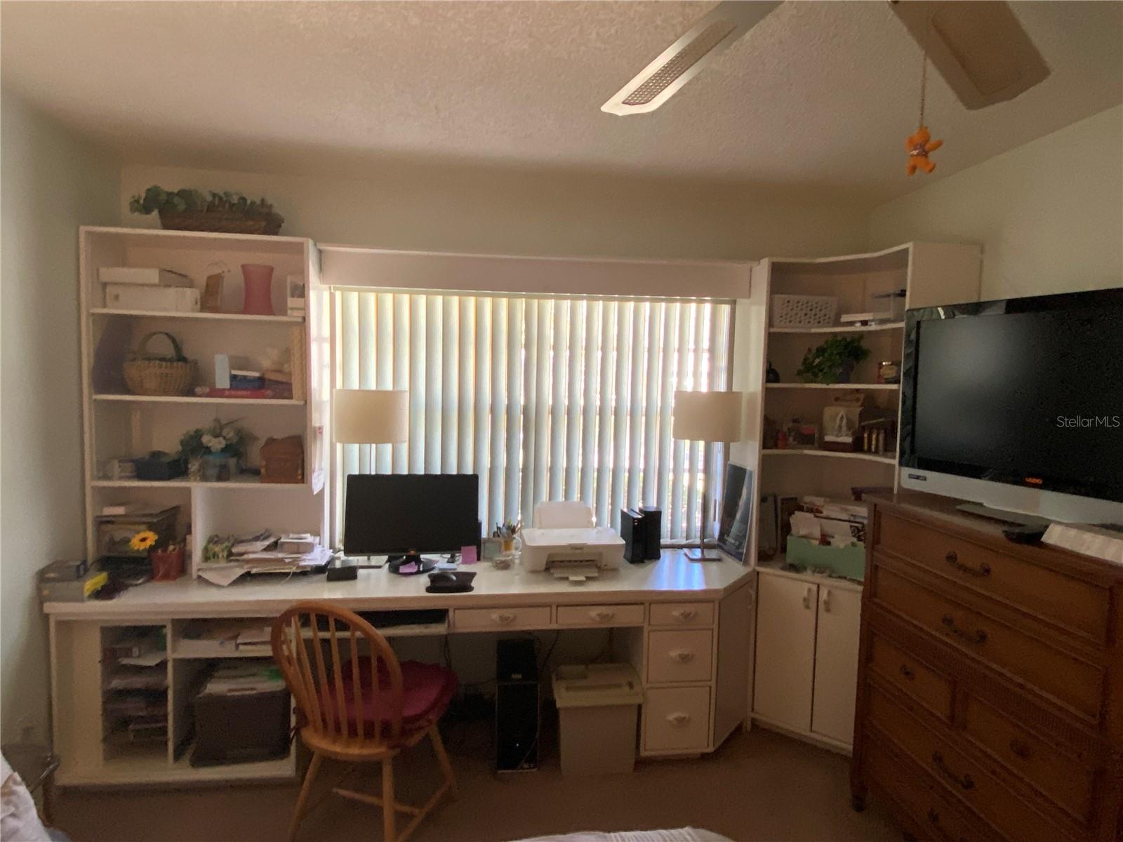 1059 Dunrobin Dr #b Property Photo 15