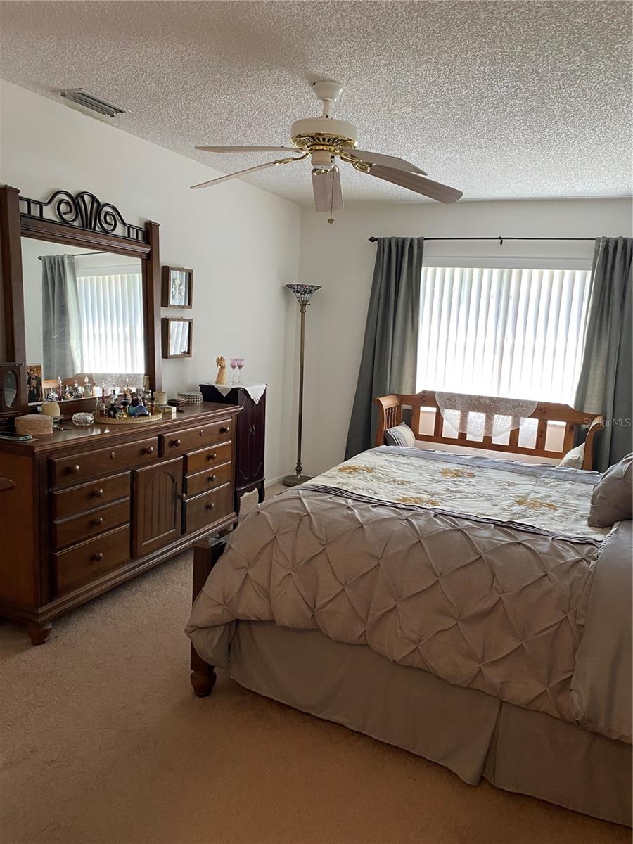 1059 Dunrobin Dr #b Property Photo 18