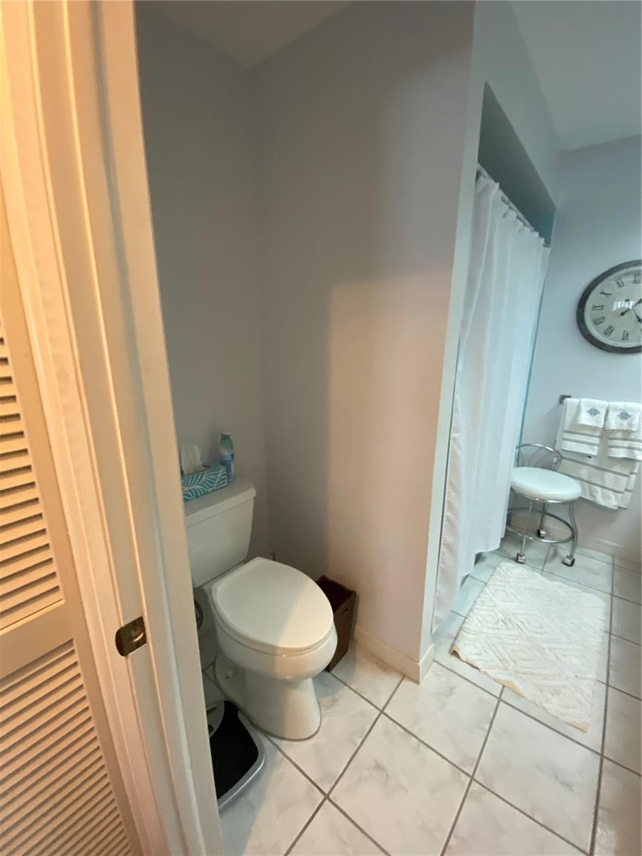 1059 Dunrobin Dr #b Property Photo 21