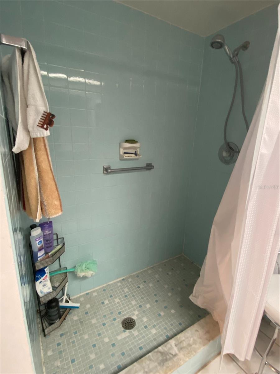 1059 Dunrobin Dr #b Property Photo 22