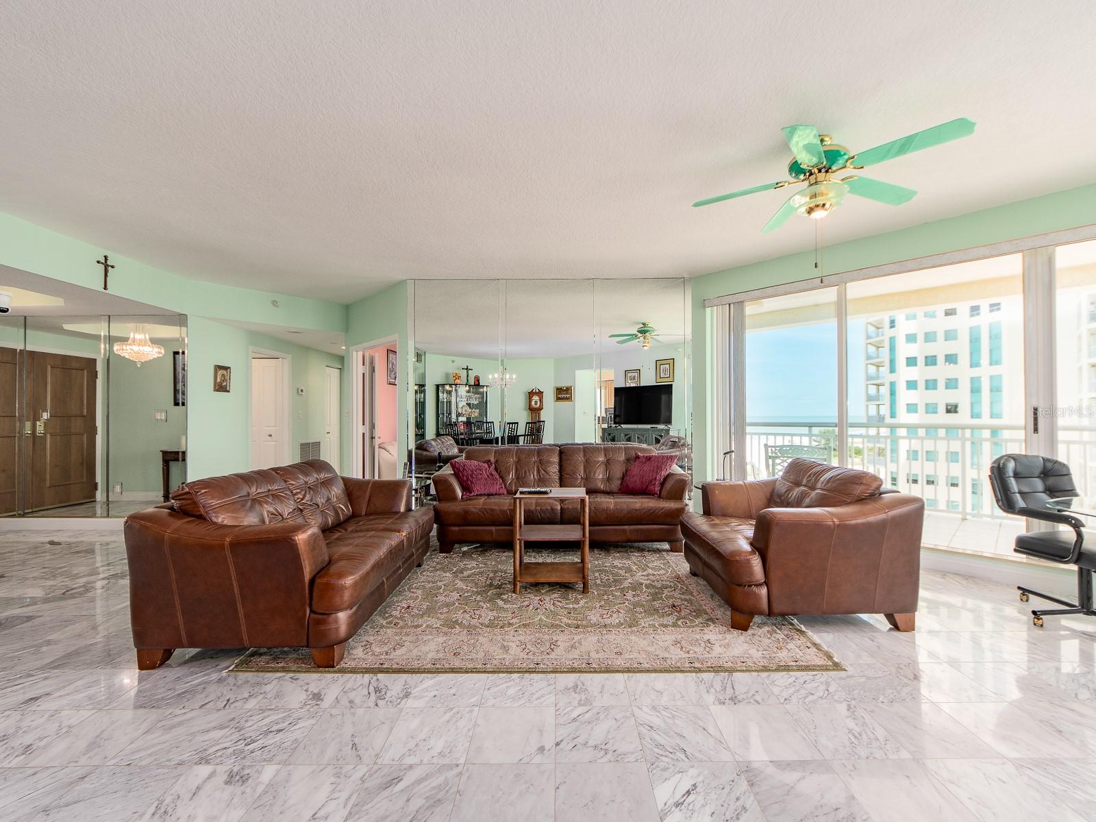 1180 Gulf Blvd #906 Property Photo 7