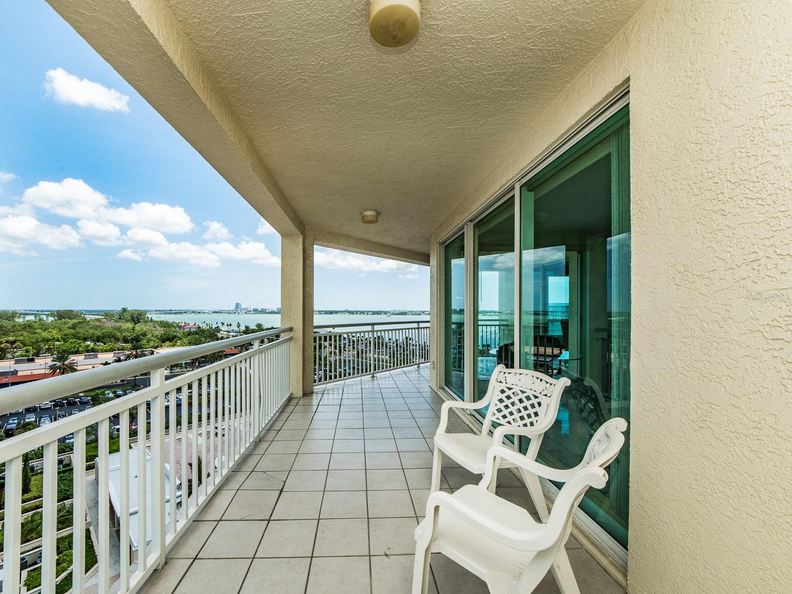 1180 Gulf Blvd #906 Property Photo 12
